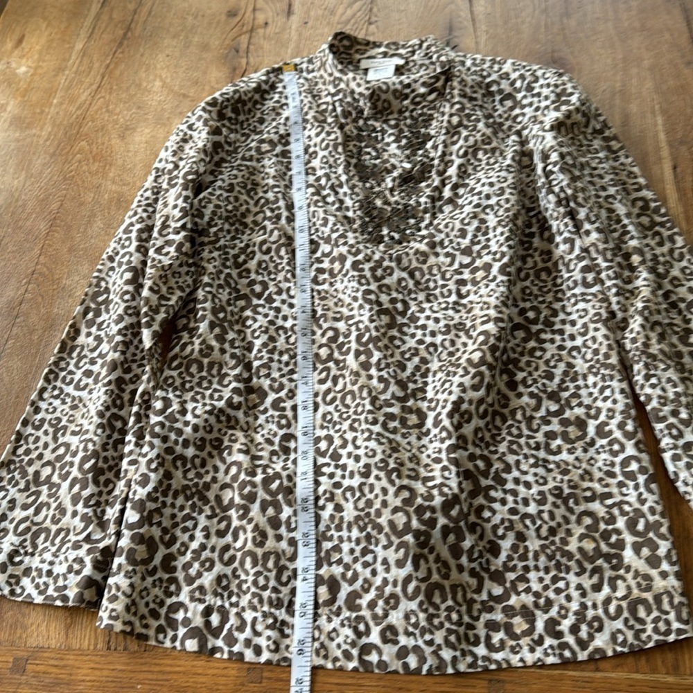 KATE HILL V NECK BLOUSE - Picture 4 of 8